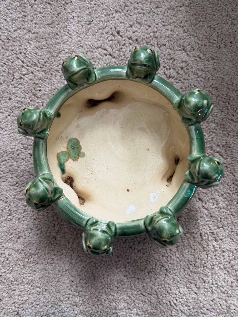 Vintage Majolica Frogs on Lily Pad Planter - Picture 9 of 12